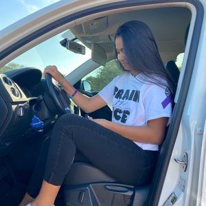 Meet your Posher, Iris